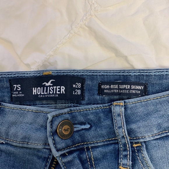 Hollister Denim Jeans - Picture 3 of 3